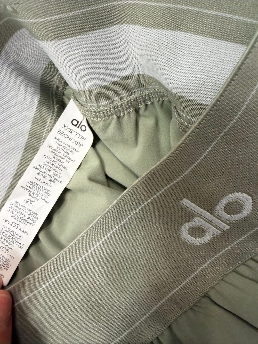 ALO Yoga Dune Grass Suit Up Trousers (Long)